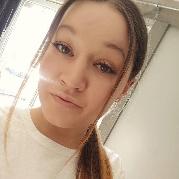 Meet your Posher, Raven - Picture 1 of 1